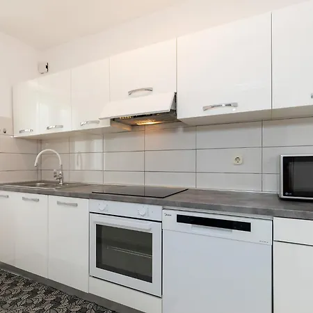 Palace Apartment